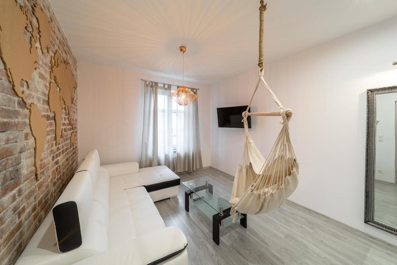 Around The World Vision Apartment - Centrum Opole Exterior foto